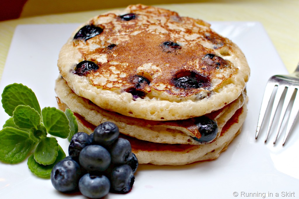 Greek_yogurt_blueberry_pancakes_2.jpg