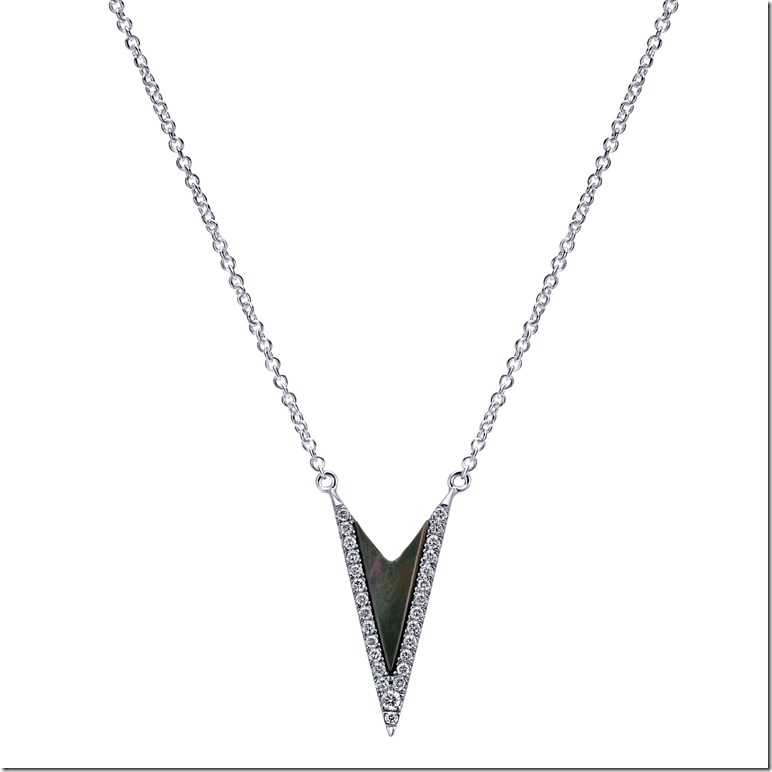 Jewel&rsquo;s That Dance has some amazing jewelry for Mother&rsquo;s Day this year that is absolutely perfect because you can have it custom made just for your Mom!