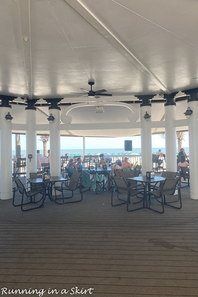 Beachside Burgers and Bar